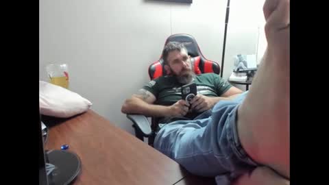 Snapshot of brutalmaster1983 chatting on October 4, 7:17 am BRUTALMASTER1983 online show from October 4, 7:17 am