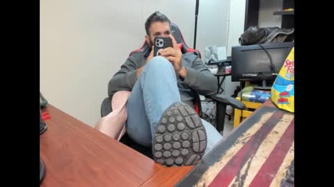 Snapshot of brutalmaster1983 chatting on October 9, 6:28 pm BRUTALMASTER1983 online show from October 9, 6:28 pm