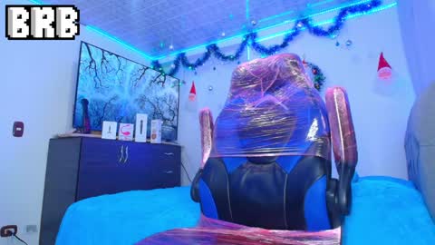 Snapshot of bryam_hot chatting on December 9, 6:55 am BRYAM INDEPENDENT MODEL online show from December 9, 6:55 am