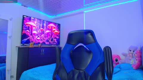 Snapshot of bryam_hot chatting on January 22, 5:16 am BRYAM INDEPENDENT MODEL online show from January 22, 5:16 am