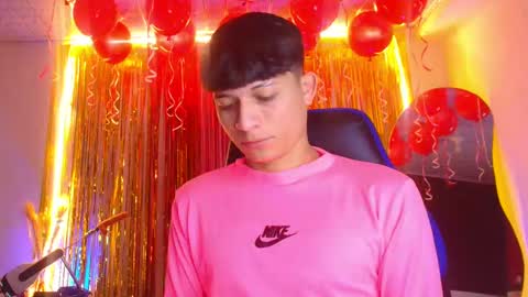 Snapshot of bryam_hot chatting on September 30, 1:10 am BRYAM INDEPENDENT MODEL online show from September 30, 1:10 am