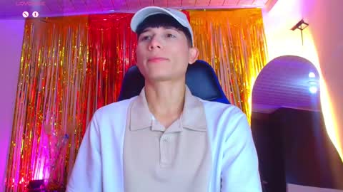 Snapshot of bryam_hot chatting on October 4, 1:31 pm BRYAM INDEPENDENT MODEL online show from October 4, 1:31 pm