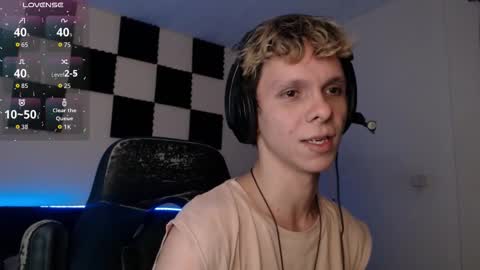 bryamado online show from October 21, 1:50 am