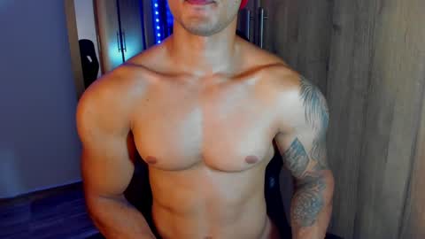 Snapshot of bryan_boy_ chatting on January 9, 12:14 am bryan online show from January 9, 12:14 am