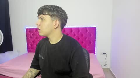 bryan_master77 online show from October 12, 2:32 am