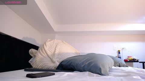 bryan_oficials online show from January 12, 4:52 am