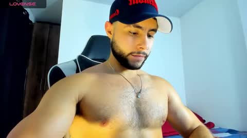 bryan_oficials online show from September 28, 3:34 am