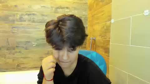 Snapshot of bryce_evans chatting on September 27, 2:11 pm B R Y C E  online show from September 27, 2:11 pm