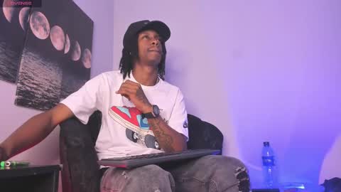 Snapshot of bryxxxon1 chatting on September 23, 3:59 pm Bryxon online show from September 23, 3:59 pm