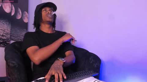 Snapshot of bryxxxon1 chatting on September 25, 3:38 pm Bryxon online show from September 25, 3:38 pm