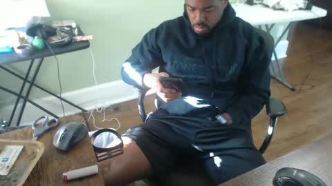 Snapshot of btd313 chatting on October 8, 1:20 pm btd313 online show from October 8, 1:20 pm