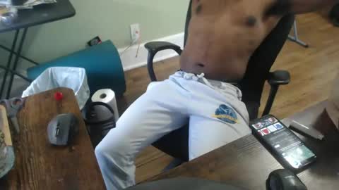 Snapshot of btd313 chatting on October 25, 7:30 pm btd313 online show from October 25, 7:30 pm