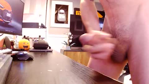 btone1979 online show from March 19, 1:48 pm