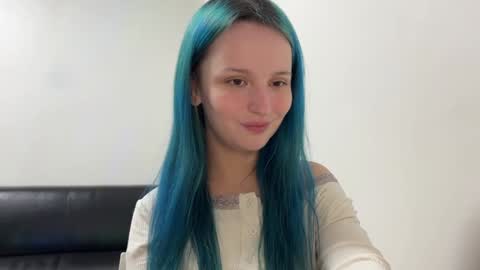 Snapshot of bubble_b00 chatting on January 5, 4:27 pm bubble_b00 online show from January 5, 4:27 pm