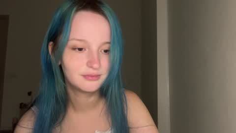 Snapshot of bubble_b00 chatting on January 8, 12:37 pm bubble_b00 online show from January 8, 12:37 pm