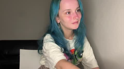 Snapshot of bubble_b00 chatting on January 19, 4:04 pm bubble_b00 online show from January 19, 4:04 pm