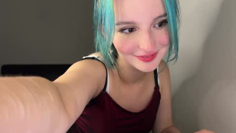 Snapshot of bubble_b00 chatting on February 5, 9:29 pm bubble_b00 online show from February 5, 9:29 pm