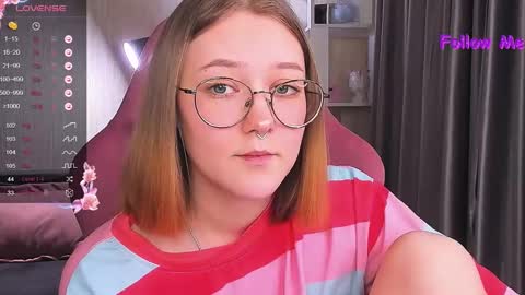 Snapshot of bubble_bunny chatting on December 10, 10:16 pm Ruby online show from December 10, 10:16 pm