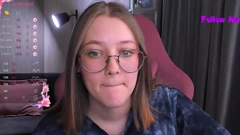 Snapshot of bubble_bunny chatting on February 8, 10:51 pm Ruby online show from February 8, 10:51 pm