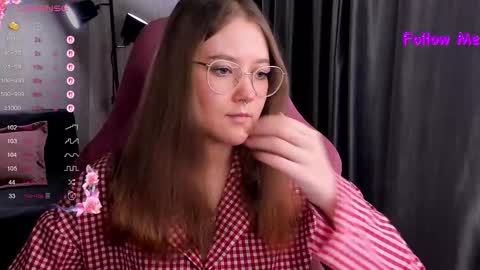 Snapshot of bubble_bunny chatting on November 1, 11:51 pm Ruby online show from November 1, 11:51 pm