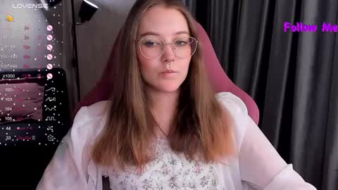 Snapshot of bubble_bunny chatting on December 4, 11:13 pm Ruby online show from December 4, 11:13 pm