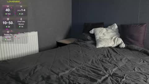 Snapshot of bubblebbb chatting on November 23, 7:19 am Sabrina online show from November 23, 7:19 am