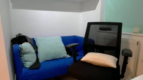 Snapshot of bubblebumdave chatting on December 16, 2:55 pm Bubblebum online show from December 16, 2:55 pm