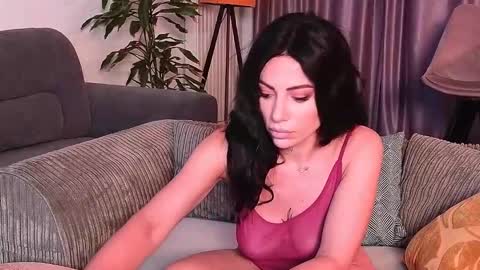 MayaCroft online show from October 6, 4:59 pm