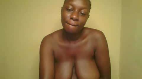 Snapshot of bubblie_bae chatting on December 16, 2:38 am Bobbie online show from December 16, 2:38 am