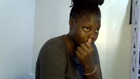 bubbly_ass30 online show from July 15, 11:26 am