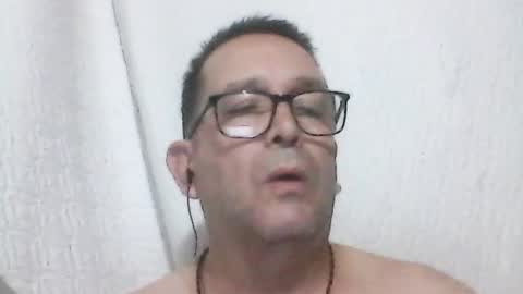 Snapshot of buchs32 chatting on August 3, 6:34 am buchs32 online show from August 3, 6:34 am
