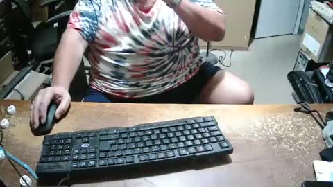 Snapshot of bucku2 chatting on November 12, 11:25 pm Bucku2 online show from November 12, 11:25 pm