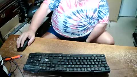 Snapshot of bucku2 chatting on August 6, 10:00 pm Bucku2 online show from August 6, 10:00 pm