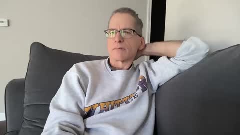 Snapshot of budman004 chatting on November 16, 4:45 pm budman004 online show from November 16, 4:45 pm