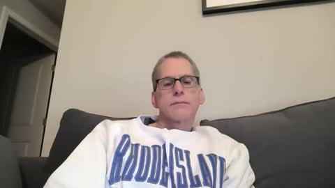 Snapshot of budman004 chatting on January 18, 2:59 am budman004 online show from January 18, 2:59 am