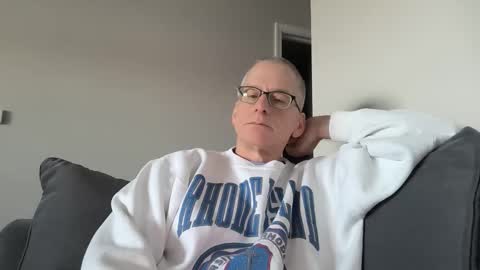 Snapshot of budman004 chatting on February 15, 9:44 pm budman004 online show from February 15, 9:44 pm