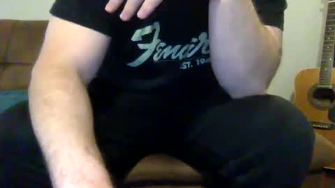 Snapshot of budsmoke33 chatting on March 10, 6:59 am budsmoke33 online show from March 10, 6:59 am
