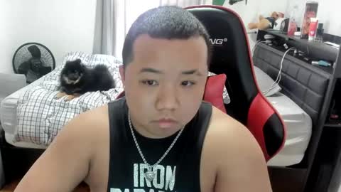 Snapshot of buffsexyman24 chatting on February 28, 8:07 pm buffsexyman24 online show from February 28, 8:07 pm