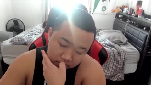 Snapshot of buffsexyman24 chatting on March 2, 6:08 pm buffsexyman24 online show from March 2, 6:08 pm