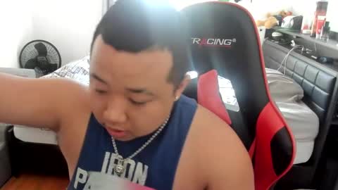 Snapshot of buffsexyman24 chatting on March 3, 5:07 pm buffsexyman24 online show from March 3, 5:07 pm