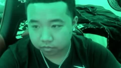 Snapshot of buffsexyman24 chatting on January 15, 1:54 am buffsexyman24 online show from January 15, 1:54 am