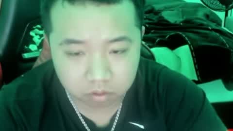 Snapshot of buffsexyman24 chatting on January 18, 4:38 am buffsexyman24 online show from January 18, 4:38 am