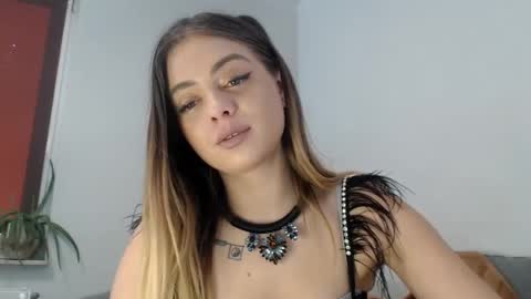 Buffy online show from March 7, 11:40 am