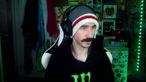 Snapshot of builtthispool chatting on September 8, 5:56 pm Built This Pool online show from September 8, 5:56 pm