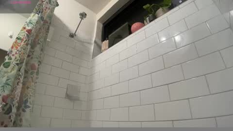 Snapshot of bukkakebae chatting on February 15, 6:44 pm bukkakebae online show from February 15, 6:44 pm