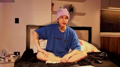 Tonny online show from June 20, 8:22 pm