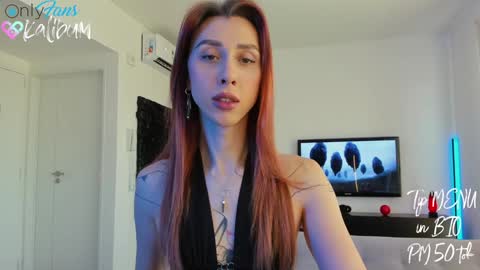 Snapshot of bumbum_kalibum chatting on January 30, 4:02 pm Ivan online show from January 30, 4:02 pm