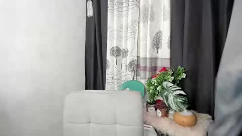 zy online show from December 22, 4:04 pm