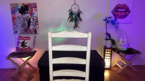 Snapshot of bunnieandthedude chatting on July 26, 3:14 am BUNNIE and THE DUDE TheLebowskis online show from July 26, 3:14 am