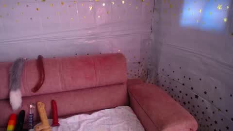 NINA online show from April 25, 1:41 pm